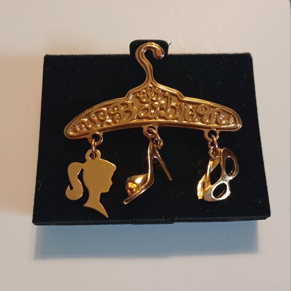 Barbie brooch - Picture 5 of 8